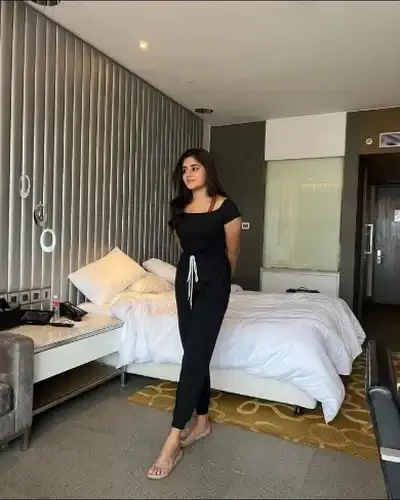 Kamrej Call Girl Service